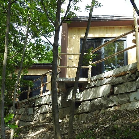 Pocitniski Hisici - Small Holiday Houses อายดอฟช์ชีนา ภายนอก รูปภาพ