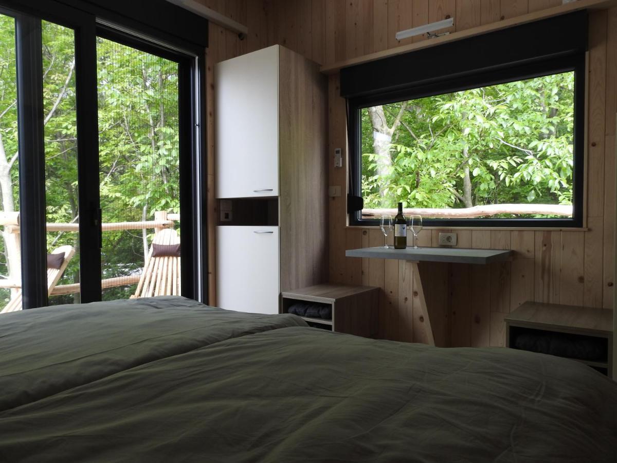Pocitniski Hisici - Small Holiday Houses อายดอฟช์ชีนา ภายนอก รูปภาพ