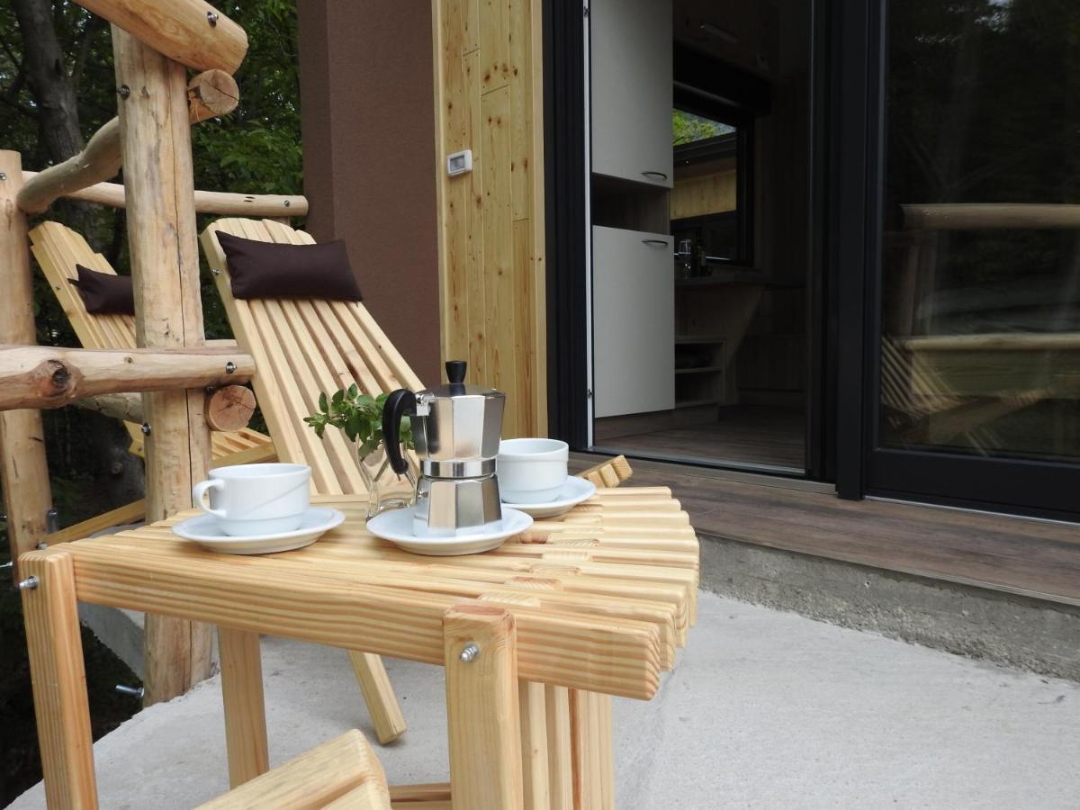 Pocitniski Hisici - Small Holiday Houses อายดอฟช์ชีนา ภายนอก รูปภาพ