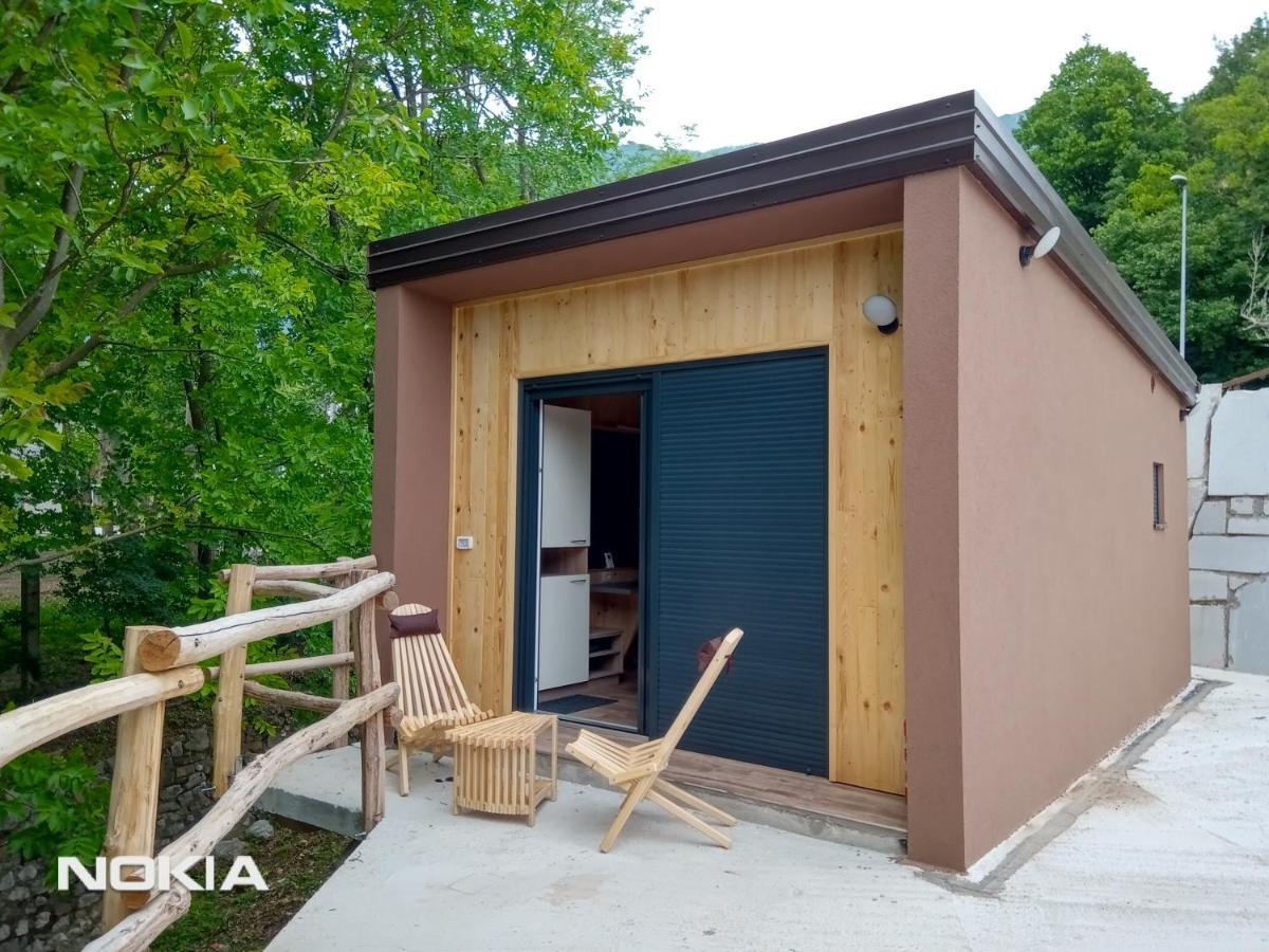 Pocitniski Hisici - Small Holiday Houses อายดอฟช์ชีนา ภายนอก รูปภาพ